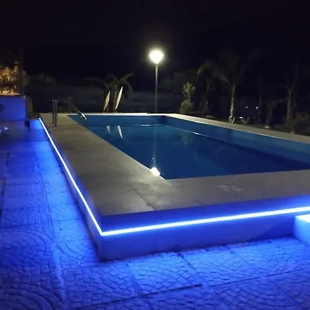 Fondaco Di *